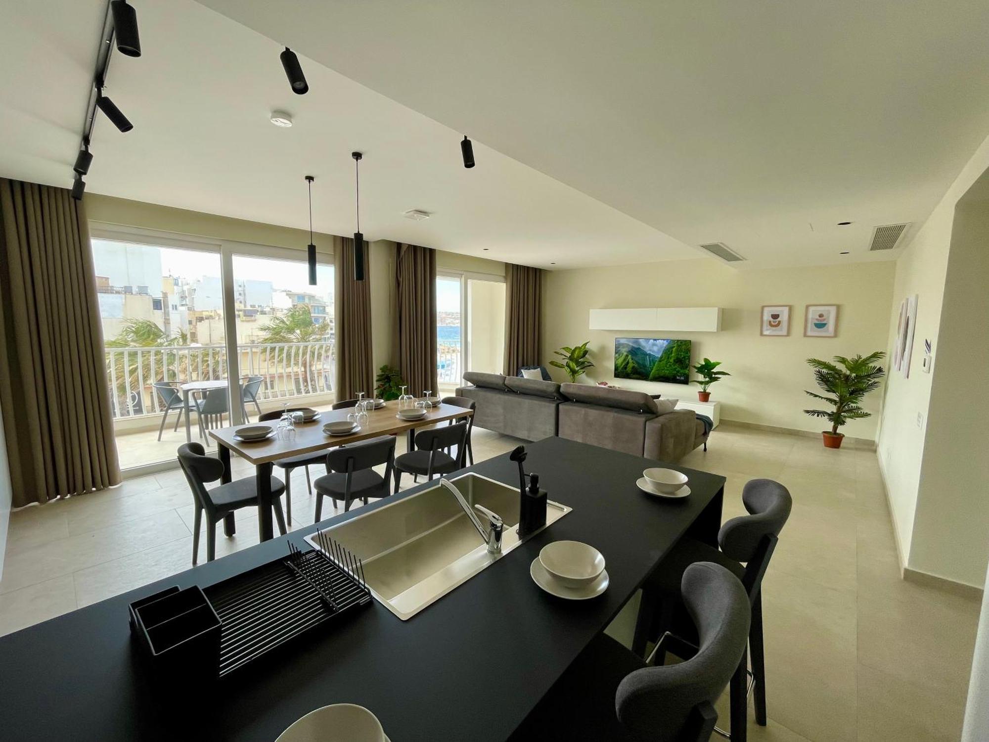 Bugibba Square Seafront Lux Apartments By Holi 圣保罗湾城 外观 照片