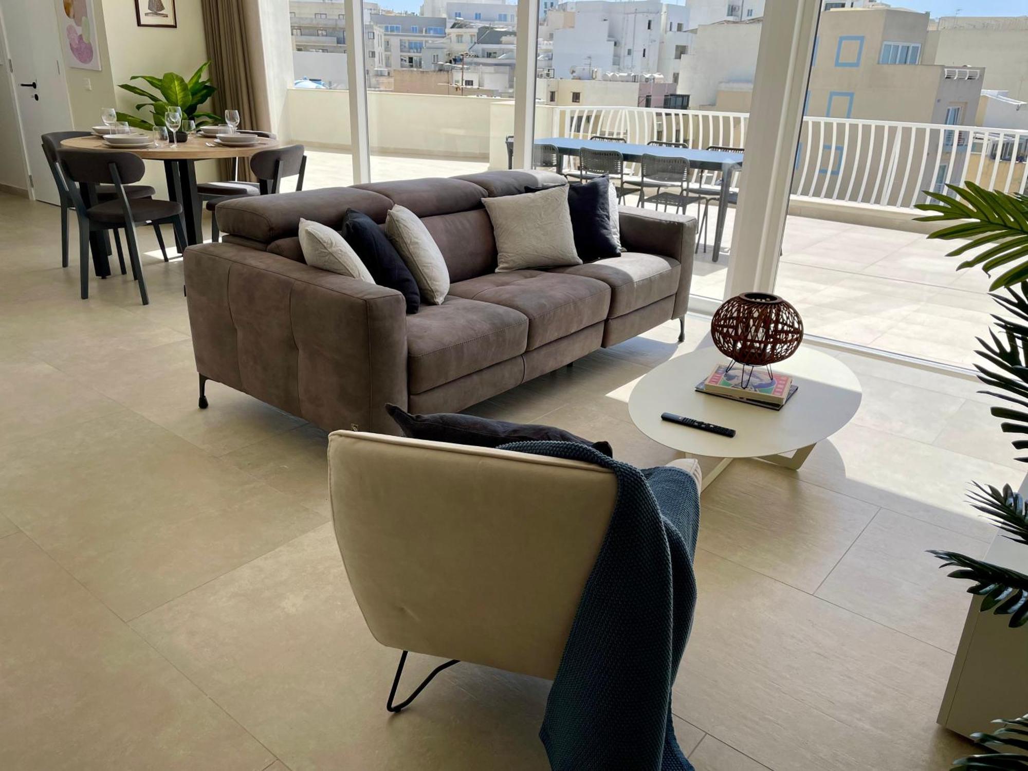 Bugibba Square Seafront Lux Apartments By Holi 圣保罗湾城 外观 照片